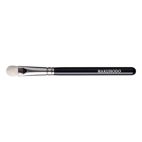Hakuhodo_J004_Eye_Shadow_Brush_Round___Flat_01_9879067a-2ba9-4ed2-a8f6-3acc319d6ebc